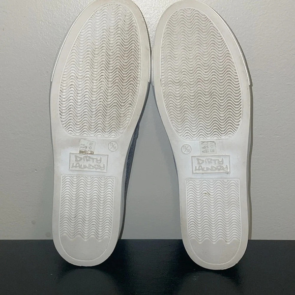 Dirty Laundry Slip Ons.  Size 7.5. Beautiful Rose Appliqué. - Picture 8 of 9